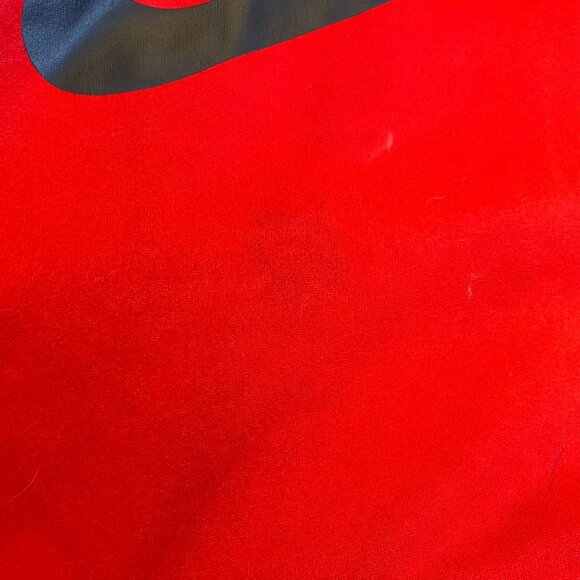 Nike Men's Hoodie Sweatshirt M Dri-Fit Standard Fit Red Polyester Pullover - Picture 10 of 13
